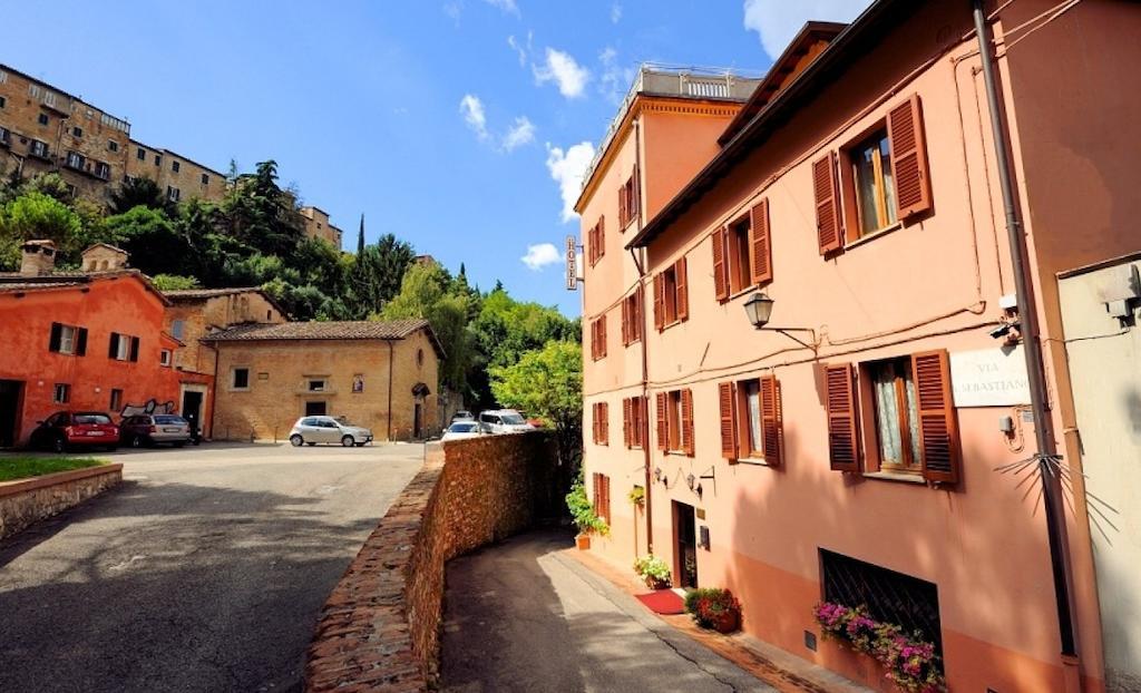Hotel San Sebastiano Перуджа Екстер'єр фото