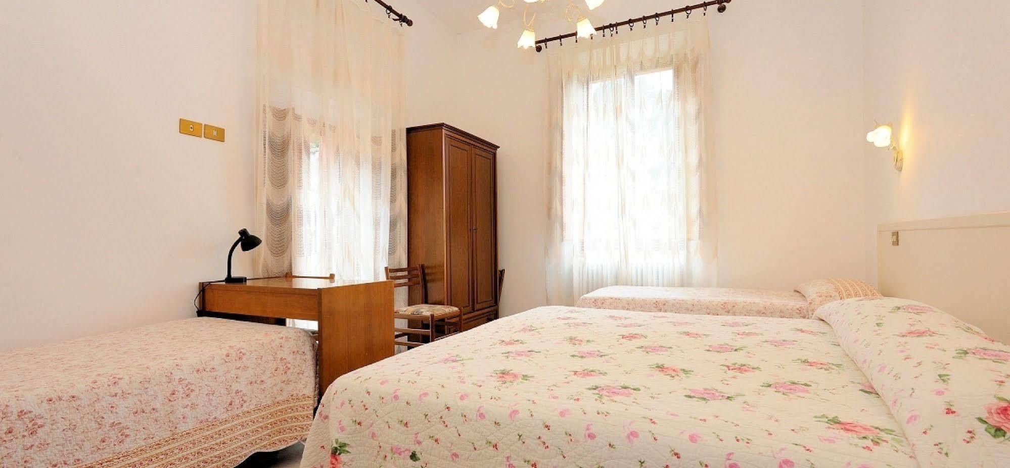 Hotel San Sebastiano Перуджа Екстер'єр фото