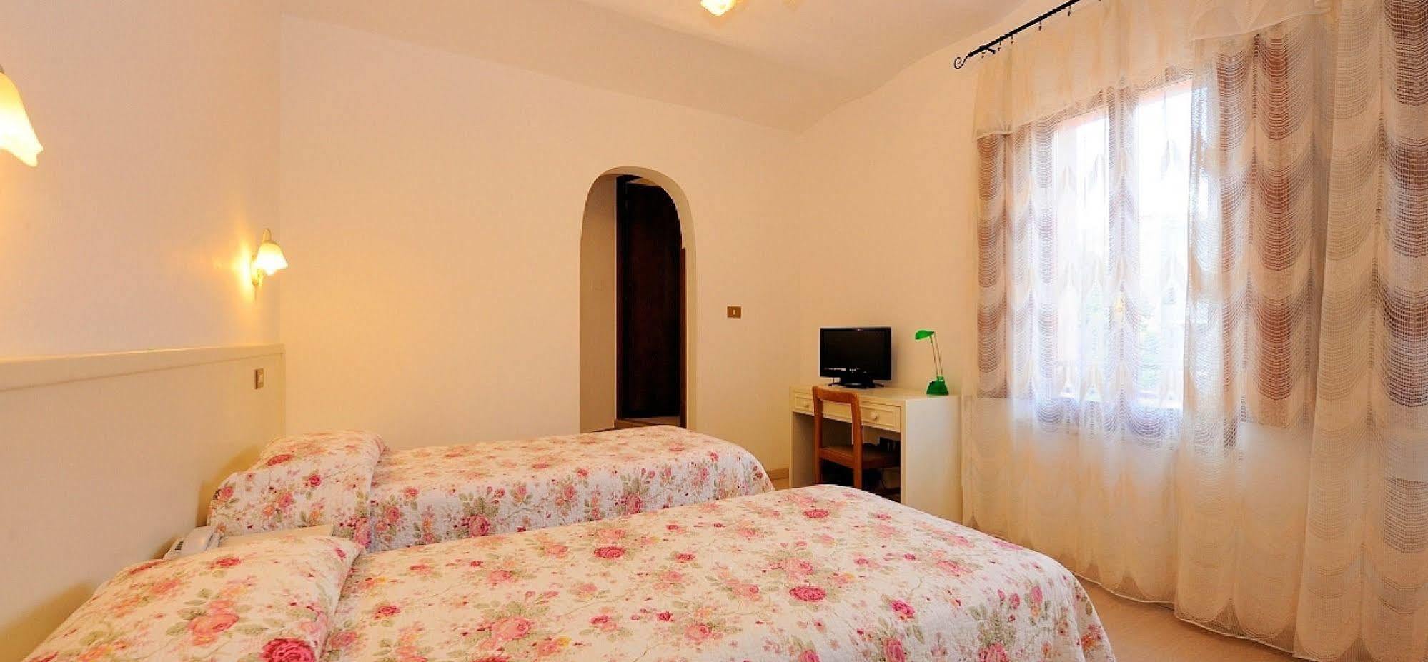 Hotel San Sebastiano Перуджа Екстер'єр фото