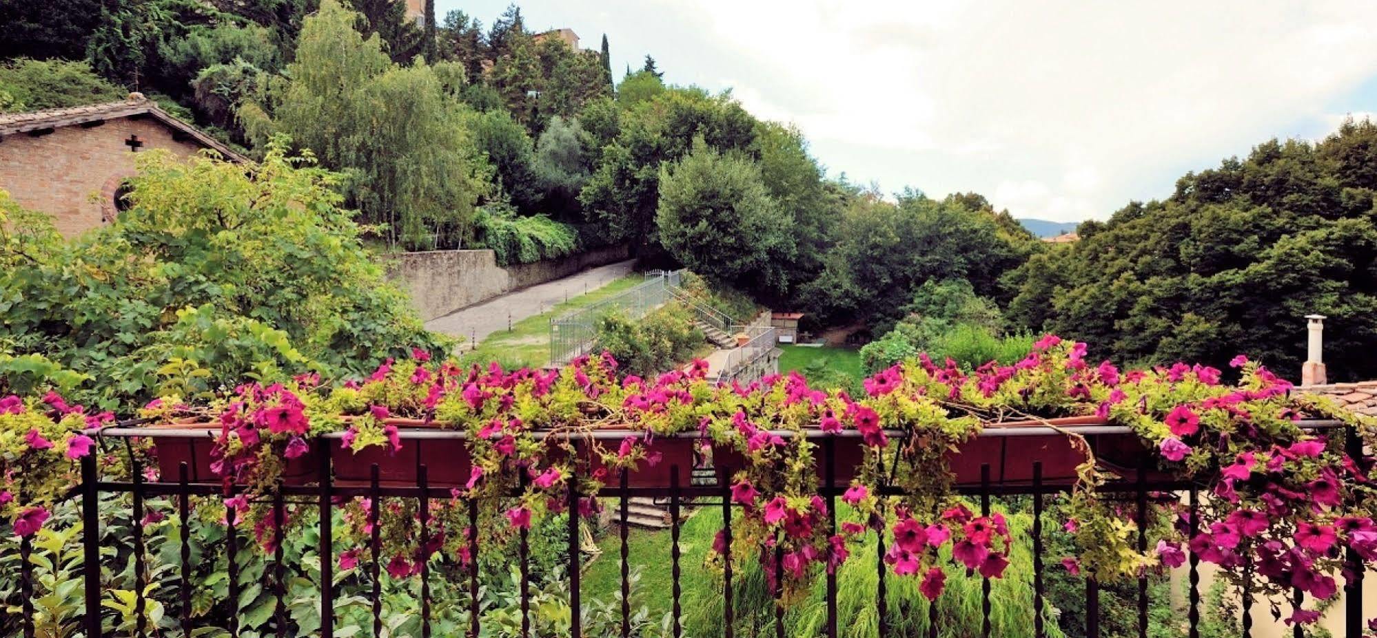 Hotel San Sebastiano Перуджа Екстер'єр фото